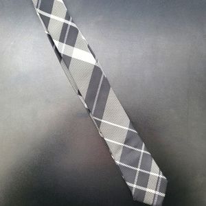 Argyle Plaid Skinny Tie (Black, Silver, White)